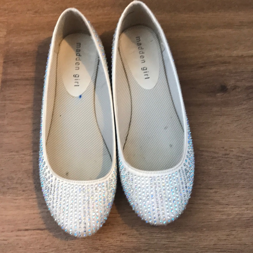 Madden girl slip on sequin flat in gold